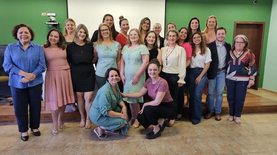 Saúde forma 34 novos especialistas em enfermagem obstétrica