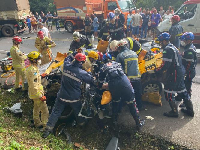Profissionais do serviço aeromédico do Paraná fazem reunião técnica em Curitiba