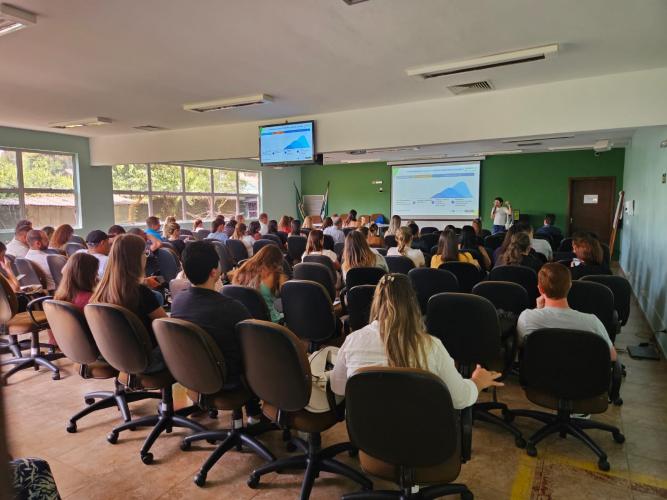 Capacitação para o período sazonal da dengue