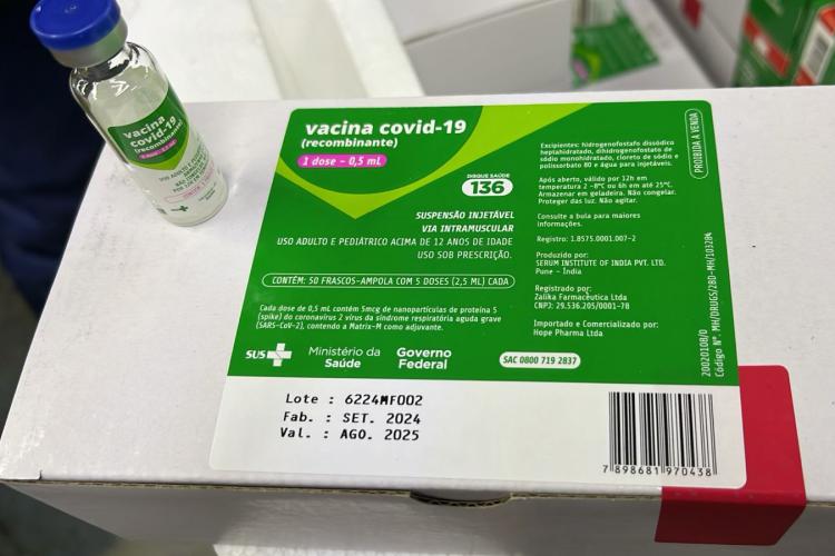 Paraná recebe mais de 128 mil doses de vacinas contra a Covid-19