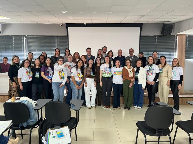 Saúde capacita profissionais para qualificar salas de vacinação e ampliar cobertura