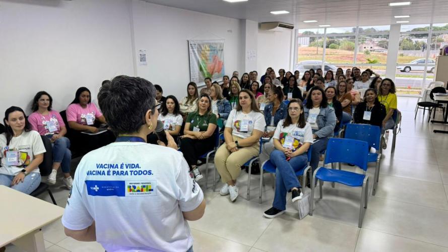 12ª Regional de Saúde realiza fase regional de qualificação dos profissionais das salas de vacinas