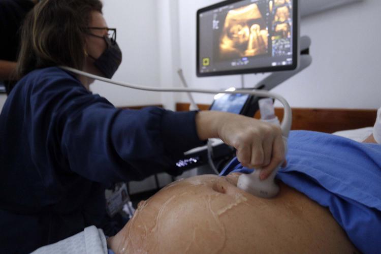 Paraná lidera no Sul e é segundo do Brasil em redução da gravidez na adolescência