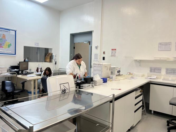 Paraná reforça orientações para coleta correta de amostras de alimentos para programas de monitoramento da qualidade