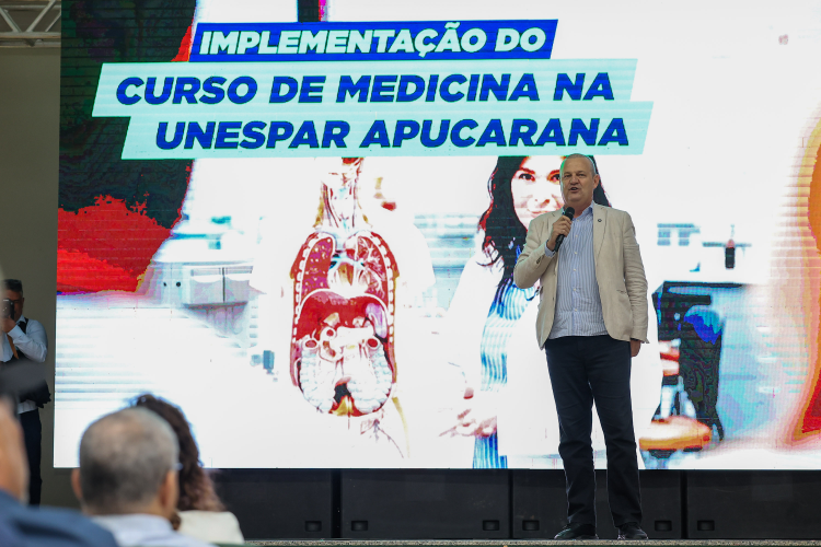Ratinho Junior autoriza curso de Medicina na Unespar, demanda histórica da região de Apucarana