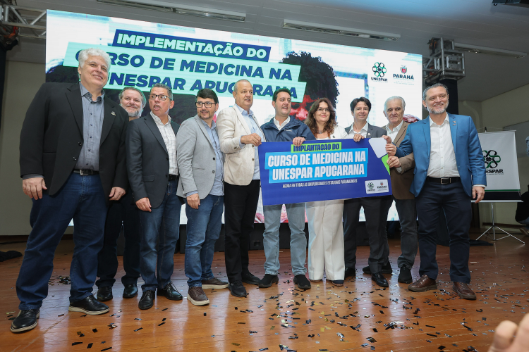 Ratinho Junior autoriza curso de Medicina na Unespar, demanda histórica da região de Apucarana