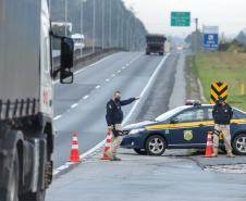 Paraná faz “blitz da saúde” para cuidar dos caminhoneiros