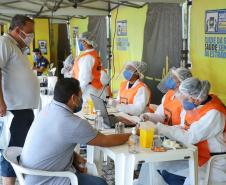 Paraná faz “blitz da saúde” para cuidar dos caminhoneiros