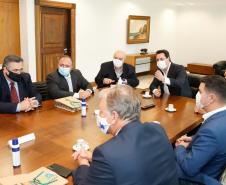 Governador Carlos Massa Ratinho Junior, recebe o ministro interino Eduardo Pazuello.