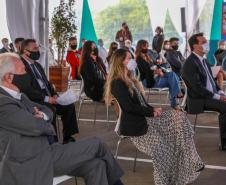 O governador Carlos Massa Ratinho Junior participou nesta terça-feira (01), em Curitiba, da inauguração do Erastinho, o primeiro hospital oncopediátrico do Sul do País. Idealizado pelo Hospital Erasto Gaetner, referência no tratamento de câncer no Paraná, a unidade recebeu investimento de R$ 30 milhões, sendo que mais de R$ 19 milhões foram destinados pelo Governo do Estado. O hospital é filantrópico e atende também pelo SUS. 