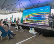 O governador Carlos Massa Ratinho Junior participou nesta terça-feira (01), em Curitiba, da inauguração do Erastinho, o primeiro hospital oncopediátrico do Sul do País. Idealizado pelo Hospital Erasto Gaetner, referência no tratamento de câncer no Paraná, a unidade recebeu investimento de R$ 30 milhões, sendo que mais de R$ 19 milhões foram destinados pelo Governo do Estado. O hospital é filantrópico e atende também pelo SUS. 