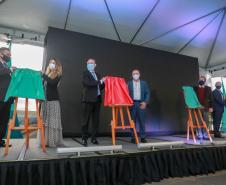 O governador Carlos Massa Ratinho Junior participou nesta terça-feira (01), em Curitiba, da inauguração do Erastinho, o primeiro hospital oncopediátrico do Sul do País. Idealizado pelo Hospital Erasto Gaetner, referência no tratamento de câncer no Paraná, a unidade recebeu investimento de R$ 30 milhões, sendo que mais de R$ 19 milhões foram destinados pelo Governo do Estado. O hospital é filantrópico e atende também pelo SUS. 