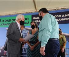 O vice-governador Darci Piana e o secretário de Estado da Saúde Beto Preto assinam o repasse de recursos ao Hospital da Criança para conclusão das obras