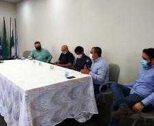 O secretário de Estado da Saúde, Beto Preto, esteve em Cornélio Procópio na última semana para realizar uma visita técnica nas obras do futuro Hospital Regional. A nova unidade hospitalar irá atender todos os municípios da 18° Regional de Saúde. O hospital que teve o convênio federal assinado em 2010 será concluído até o segundo semestre de 2021 e beneficiará cerca de 230 mil pessoas. 