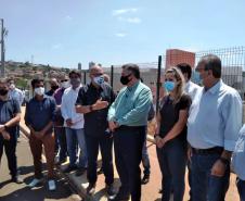O secretário de Estado da Saúde, Beto Preto, esteve em Cornélio Procópio na última semana para realizar uma visita técnica nas obras do futuro Hospital Regional. A nova unidade hospitalar irá atender todos os municípios da 18° Regional de Saúde. O hospital que teve o convênio federal assinado em 2010 será concluído até o segundo semestre de 2021 e beneficiará cerca de 230 mil pessoas. 
