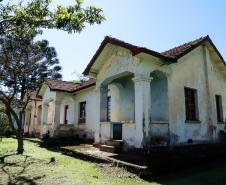 Governador e secretário da Saúde visitam Hospital de Dermatologia Sanitária do Paraná 