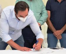 Secretário assina convênio de R$991 mil para aquisição de equipamentos para a Santa Casa de Campo Mourão