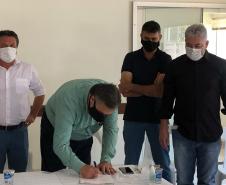 Secretário assina convênio de R$991 mil para aquisição de equipamentos para a Santa Casa de Campo Mourão