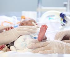 Novembro Roxo lembra a importância do cuidado na gravidez para evitar a prematuridade