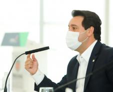 Paraná está preparado para a vacinação, afirma governador
