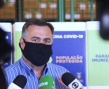 Paraná recebe novo lote de vacina e amplia imunização de profissionais da saúde