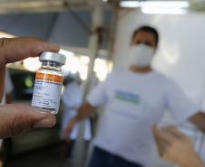 Municípios do Paraná aderem à vacinação de domingo a domingo