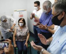 158 cidades do Paraná chegaram a 10% dos vacinados com a 1ª dose