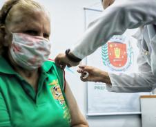 Paraná aplicou 130 mi​l doses no fim de semana, um quinto de todo o País