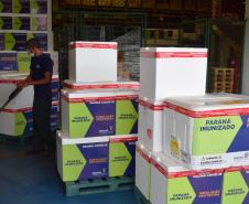 Paraná distribui novo lote e começa a vacinar idosos com mais de 75 anos