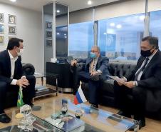 O governador Carlos Massa Ratinho Junior e o secretário de Saúde Beto Preto se reuniram com o ministro da Saúde, Marcelo Queiroga, nesta terça-feira (6) em Brasília. 