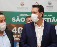 O governador Carlos Massa Ratinho Junior visita nesta quarta-feira (14) o Hospital Regional São Sebastião, na Lapa. A Secretaria de Estado da Saúde disponibiliza seis leitos de UTI no hospital. A unidade já conta com 40 leitos de enfermaria na estratégia de combate à Covid-19.