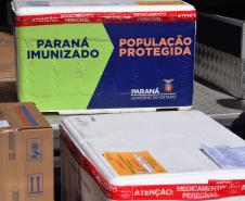 Estado distribui mais 205 mil vacinas contra a Covid-19; veja divisão por regional