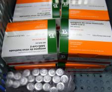 Paraná recebe novas doses da Coronavac e inicia logística para distribuir 367 mil vacinas