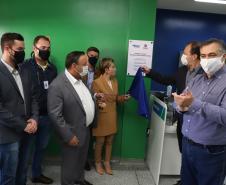 O Governo do Estado inaugurou uma nova Unidade Básica de Saúde (UBS) no município de Ponta Grossa nesta terça-feira (11). A obra possui um investimento de R$ 750 mil de repasse estadual. O secretário de Estado da Saúde, Beto Preto, esteve presente na inauguração e falou sobre a importância desta obra para a população. - Ponta Grossa, 11/05/2021