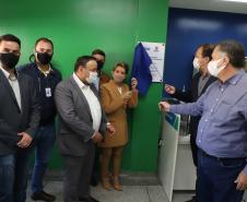 O Governo do Estado inaugurou uma nova Unidade Básica de Saúde (UBS) no município de Ponta Grossa nesta terça-feira (11). A obra possui um investimento de R$ 750 mil de repasse estadual. O secretário de Estado da Saúde, Beto Preto, esteve presente na inauguração e falou sobre a importância desta obra para a população. - Ponta Grossa, 11/05/2021