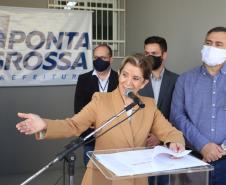 O Governo do Estado inaugurou uma nova Unidade Básica de Saúde (UBS) no município de Ponta Grossa nesta terça-feira (11). A obra possui um investimento de R$ 750 mil de repasse estadual. O secretário de Estado da Saúde, Beto Preto, esteve presente na inauguração e falou sobre a importância desta obra para a população. - Ponta Grossa, 11/05/2021