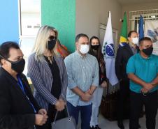 O Governo do Estado inaugurou uma nova Unidade Básica de Saúde (UBS) no município de Ponta Grossa nesta terça-feira (11). A obra possui um investimento de R$ 750 mil de repasse estadual. O secretário de Estado da Saúde, Beto Preto, esteve presente na inauguração e falou sobre a importância desta obra para a população. - Ponta Grossa, 11/05/2021