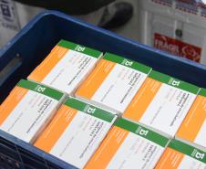 Paraná recebe novo lote com 244,8 mil vacinas contra a Covid-19