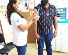 Paraná ultrapassa 1,4 mil trabalhadores da educação vacinados contra a Covid-19