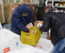 A 17ª pauta de distribuição de vacinas contra a Covid-19 do Ministério da Saúde foi ajustada com a inclusão de mais doses do imunizante CoronaVac da parceria entre Sinovac e Instituto Butantan. O Paraná recebeu mais 62 mil doses da vacina nesta sexta-feira (14). 