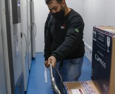 vacinas contra Covid-19 produzidas pela parceria entre Pfizer e BioNTech. O terceiro lote dos imunizantes, que chegou à Capital nesta terça-feira (18), com mais 39.780 doses 