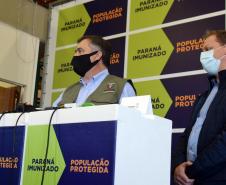 Além de Curitiba, novo lote de vacinas da Pfizer será distribuído para outros cinco municípios