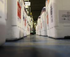 Paraná recebe 352,7 mil doses da vacina AstraZeneca