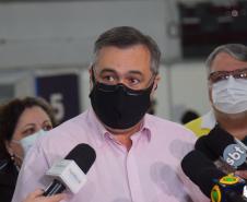 Paraná inicia vacinação contra a Covid-19 em trabalhadores do transporte aéreo