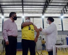 Paraná inicia vacinação contra a Covid-19 em trabalhadores do transporte aéreo