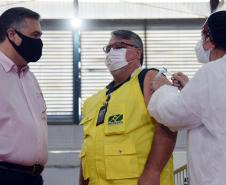 Paraná inicia vacinação contra a Covid-19 em trabalhadores do transporte aéreo
