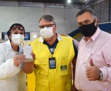 Paraná inicia vacinação contra a Covid-19 em trabalhadores do transporte aéreo
