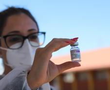 Novo lote com 360 mil doses de AstraZeneca chega nesta quarta-feira ao Paraná