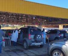 Municípios aderem campanha de domingo a domingo e população é vacinada contra a Covid-19 neste sábado