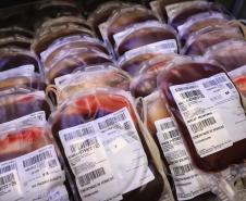 Com estoque 40% abaixo do ideal, Hemepar faz apelo à população para doar sangue.